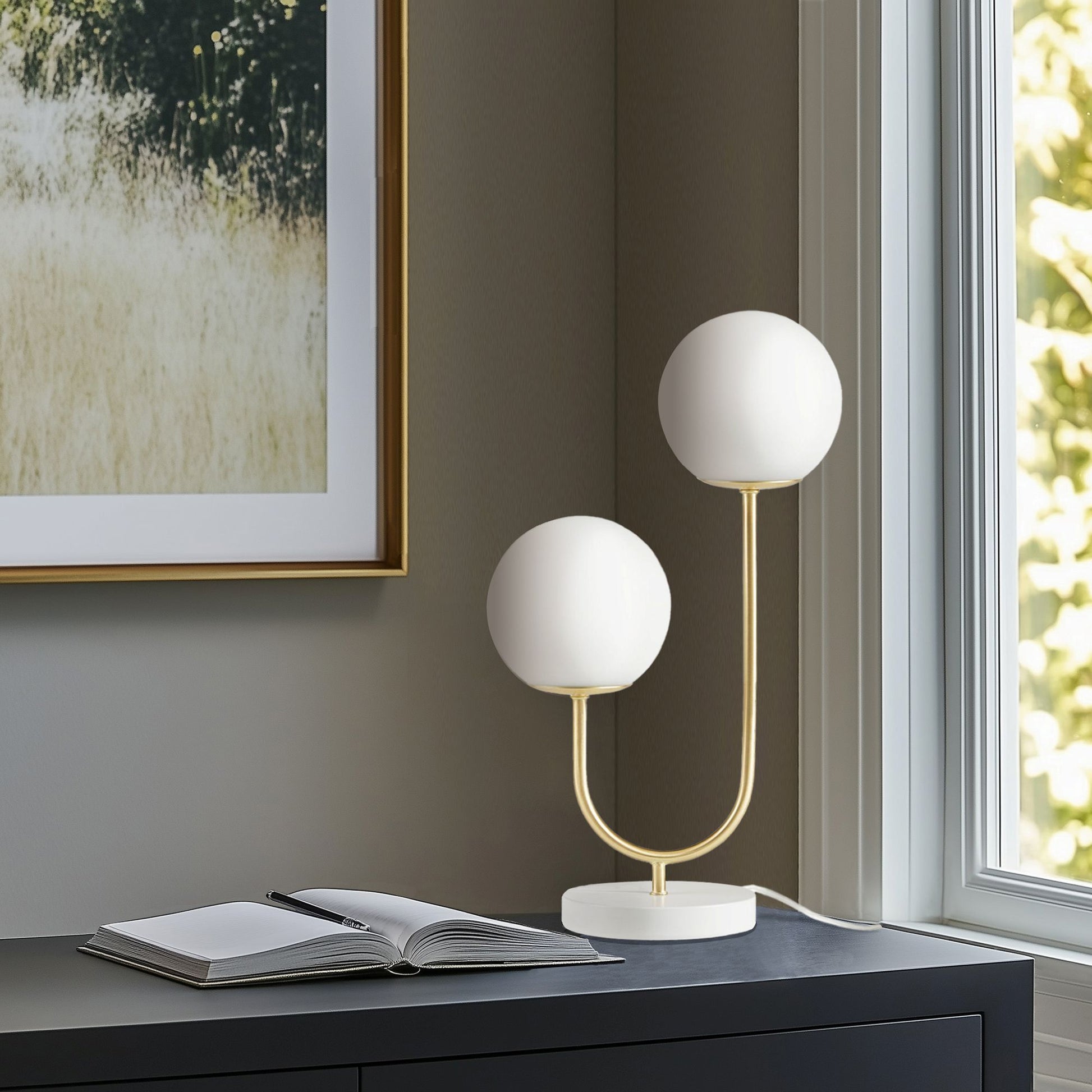 Zusa - Metal 2 Light Globe Table Lamp - Gold / White
