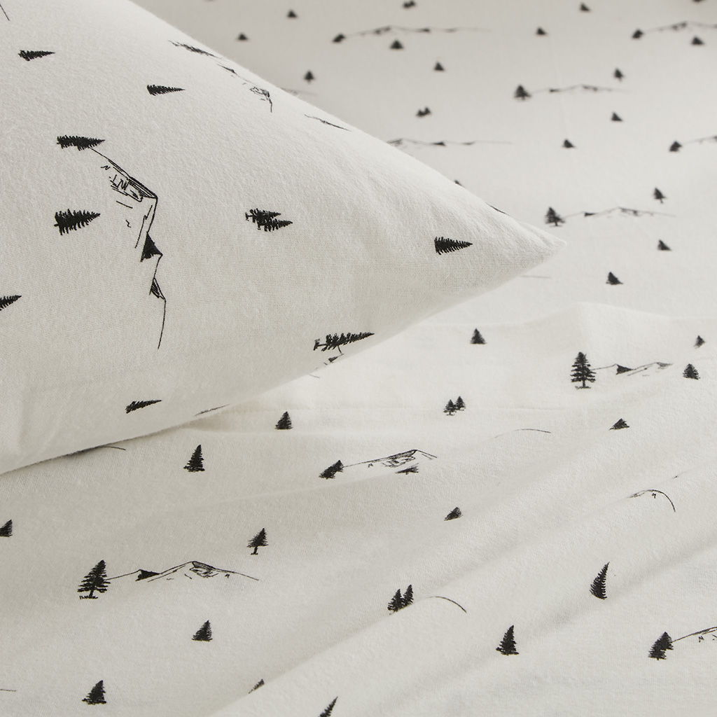 Cotton Flannel - Full Sheet Set - Black Pine Trees