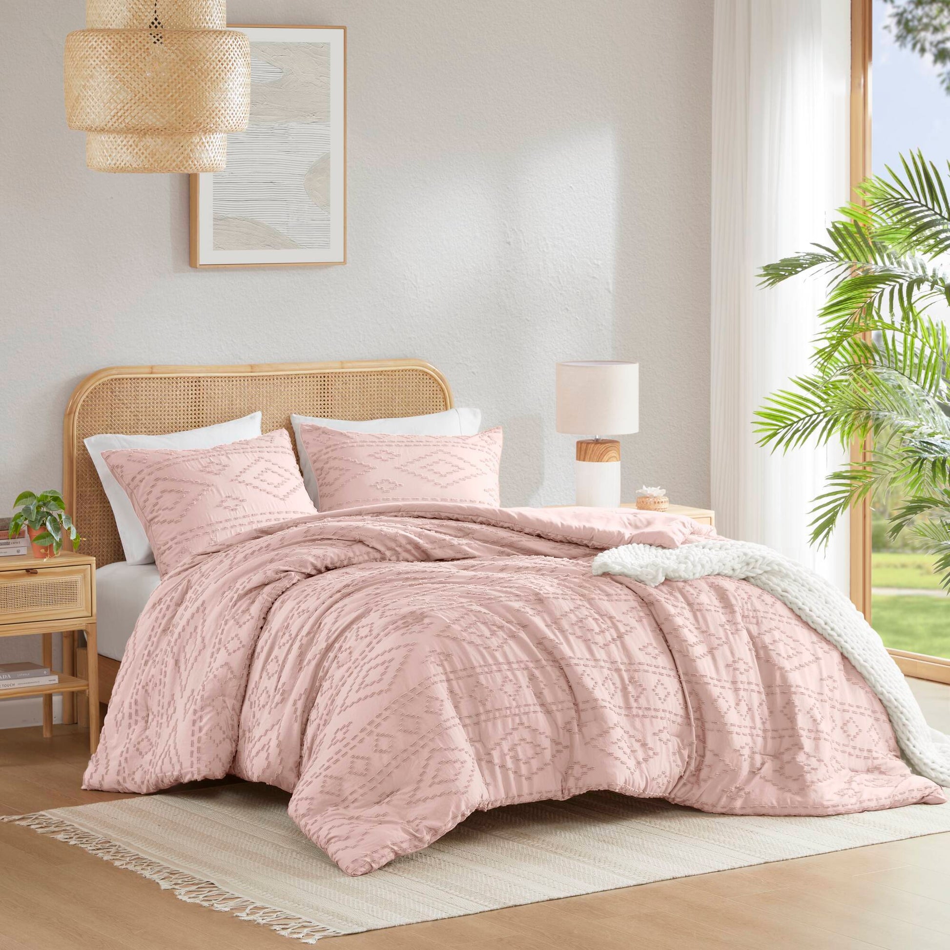 Gigi - King/California King Comforter Mini Set - Pink