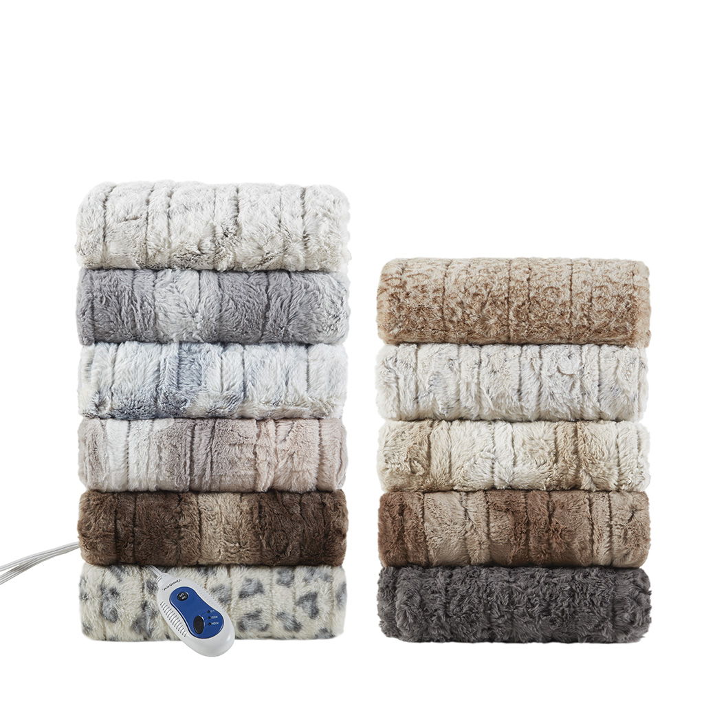 Zuri - Oversized Faux Fur Heated Throw - Blush / Gray
