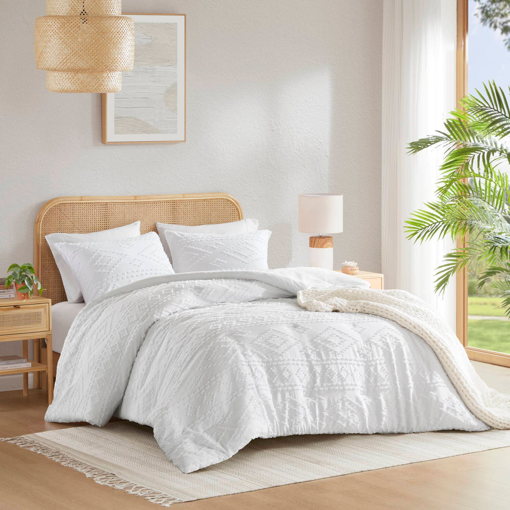 Gigi - King/California King Comforter Mini Set - White