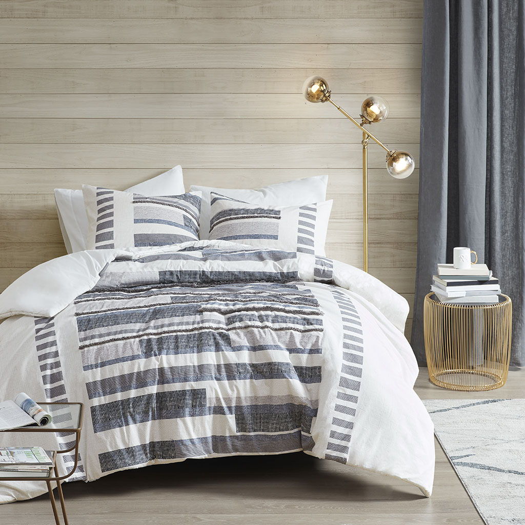 Serena - 3 Piece Printed Duvet Cover Set With Trims - Navy