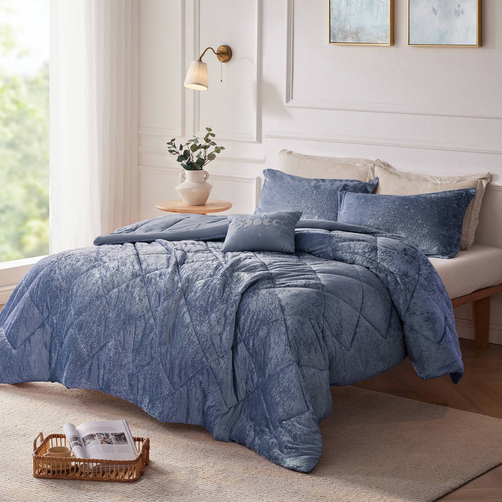 Felicia - Velvet Twin Comforter Set With Throw Pillow - Blue