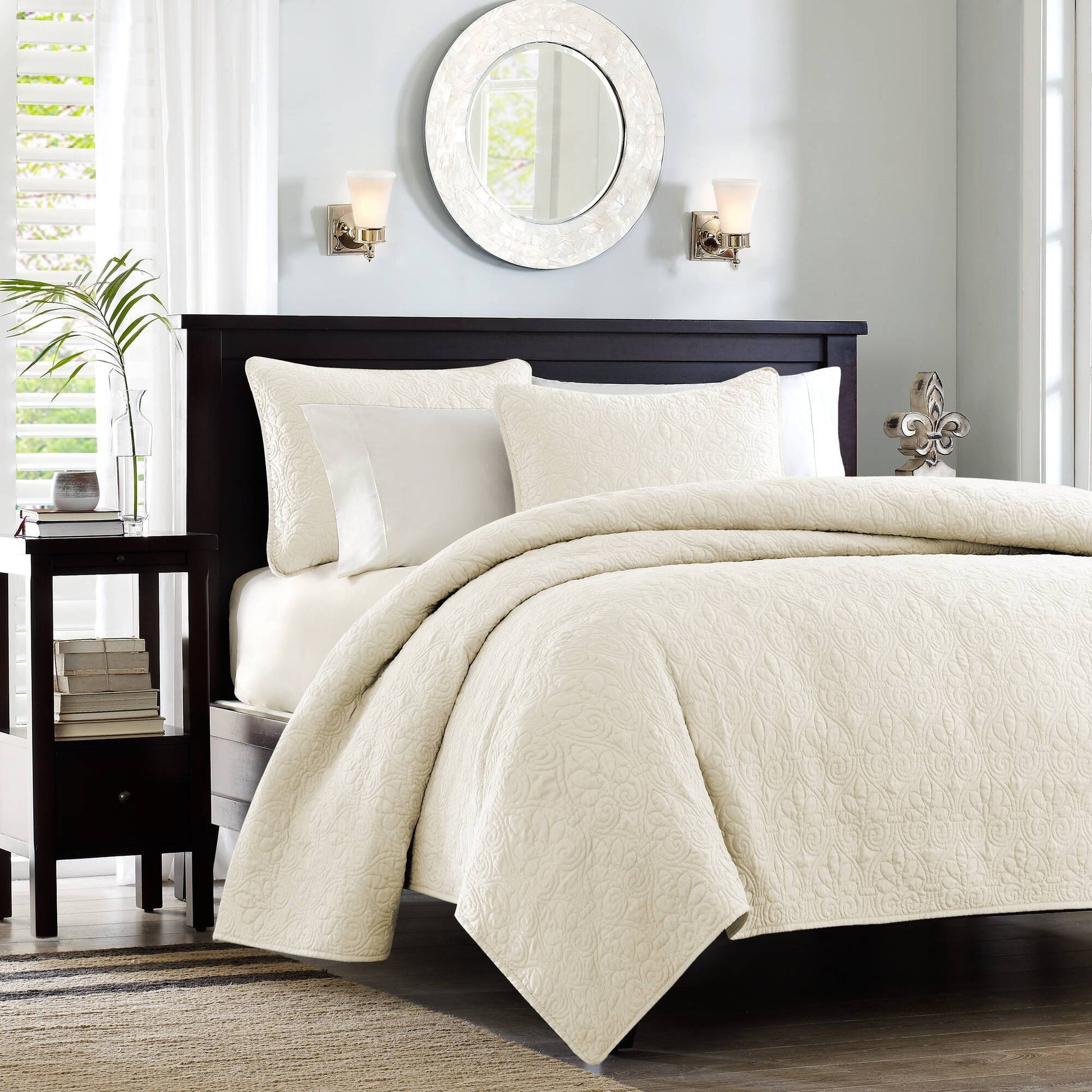Quebec - Twin Reversible Coverlet Set - Cream
