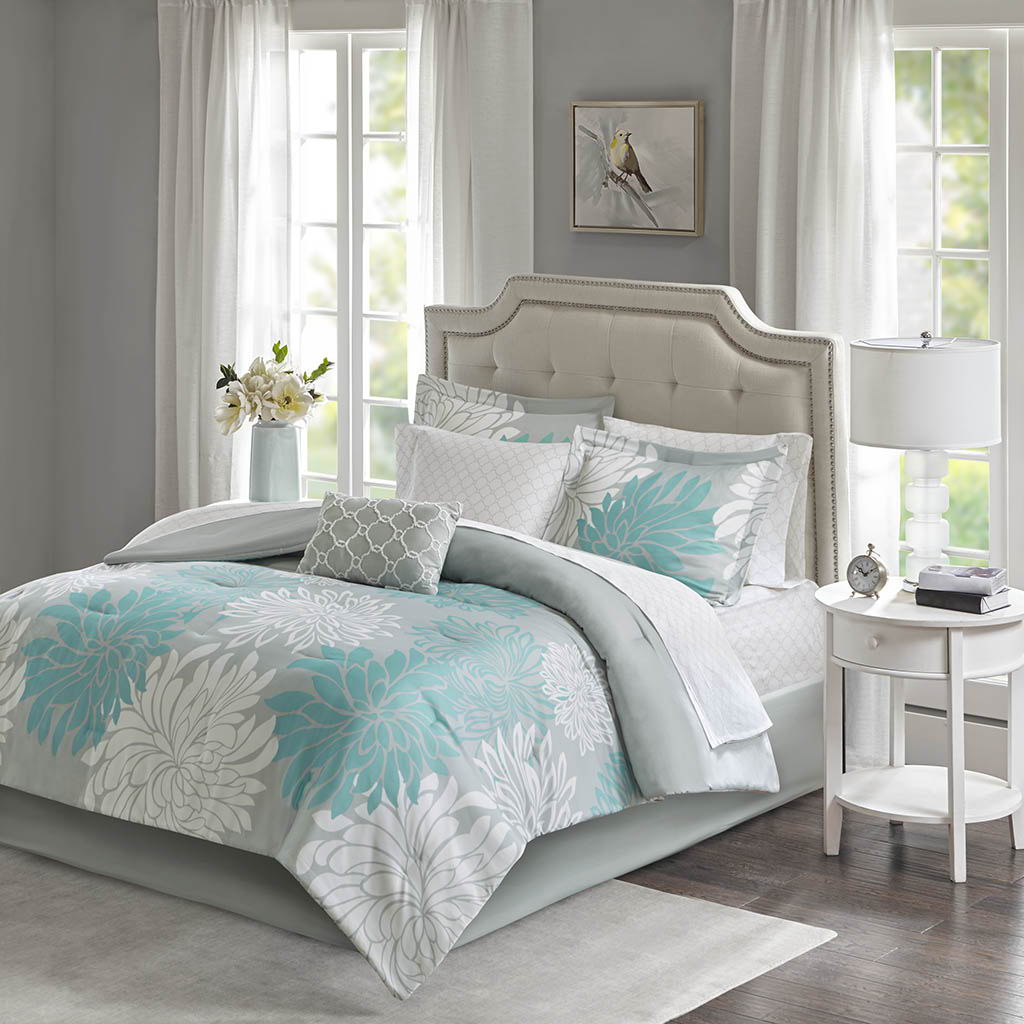 Maible - Complete Comforter And Sheet Set - Aqua