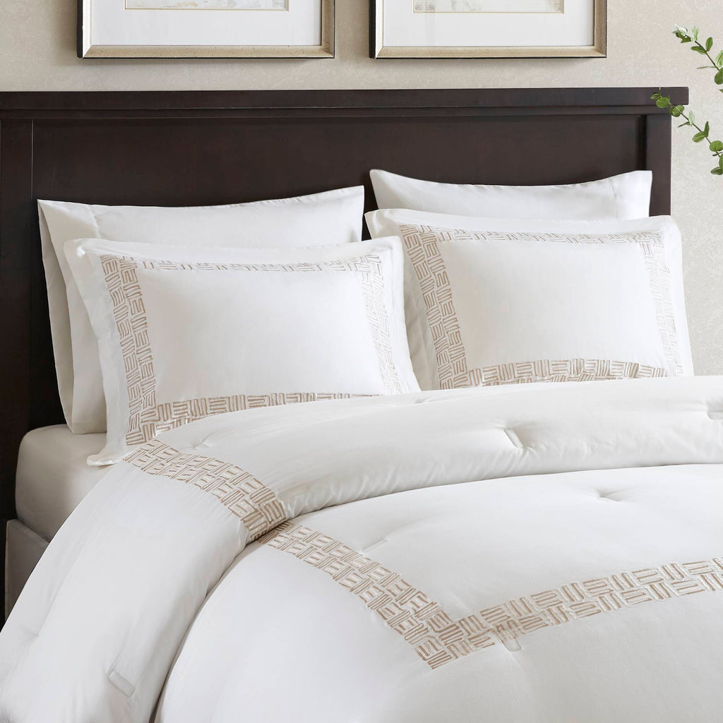 Nile - 4 Piece Queen Sateen With Embroidery Oversized Comforter Set - Multi