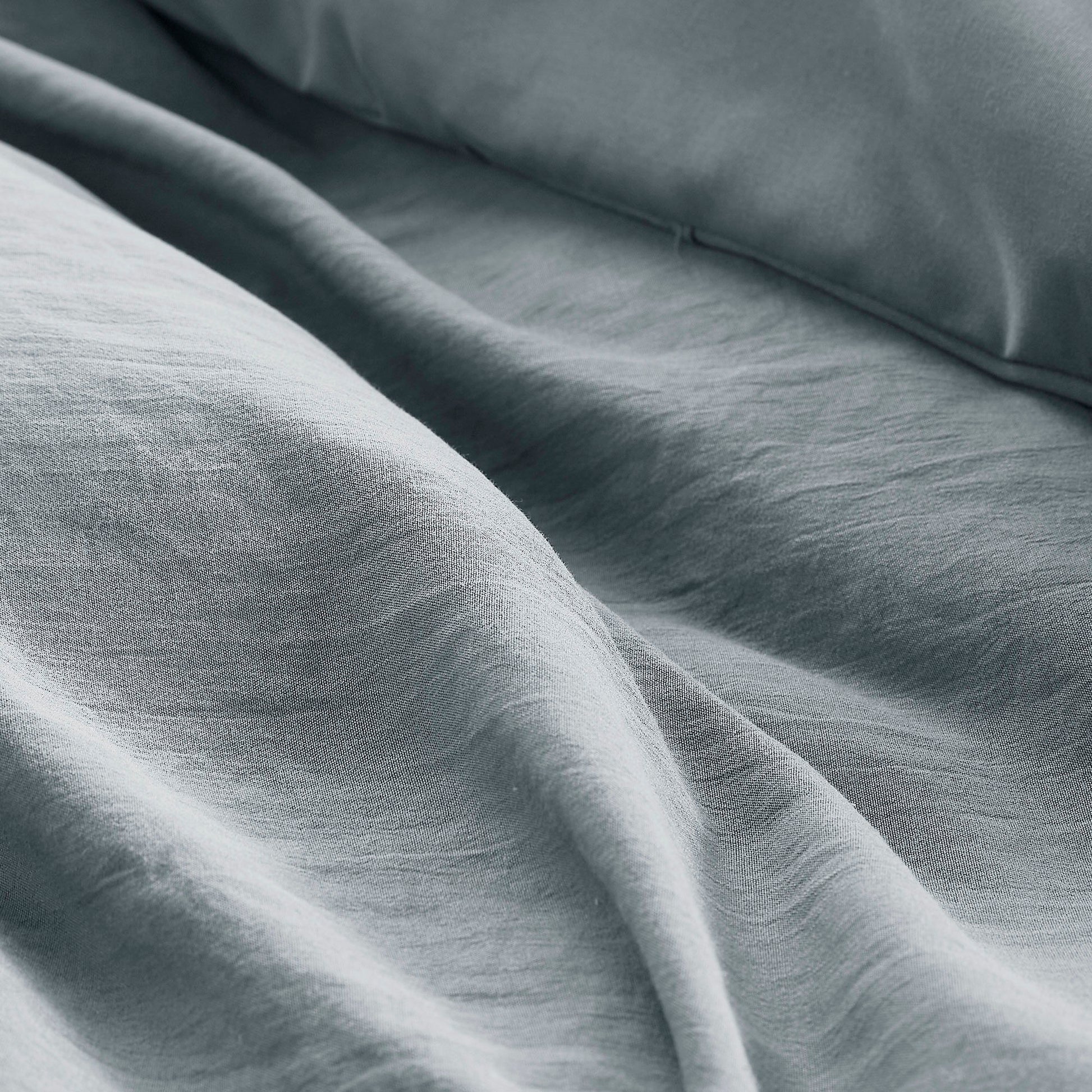 Porter - King Soft Washed Pleated Comforter Set - Blue / Gray