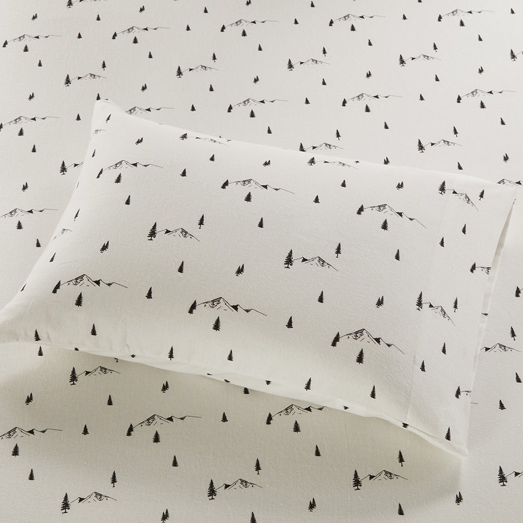 Cotton Flannel - Full Sheet Set - Black Pine Trees