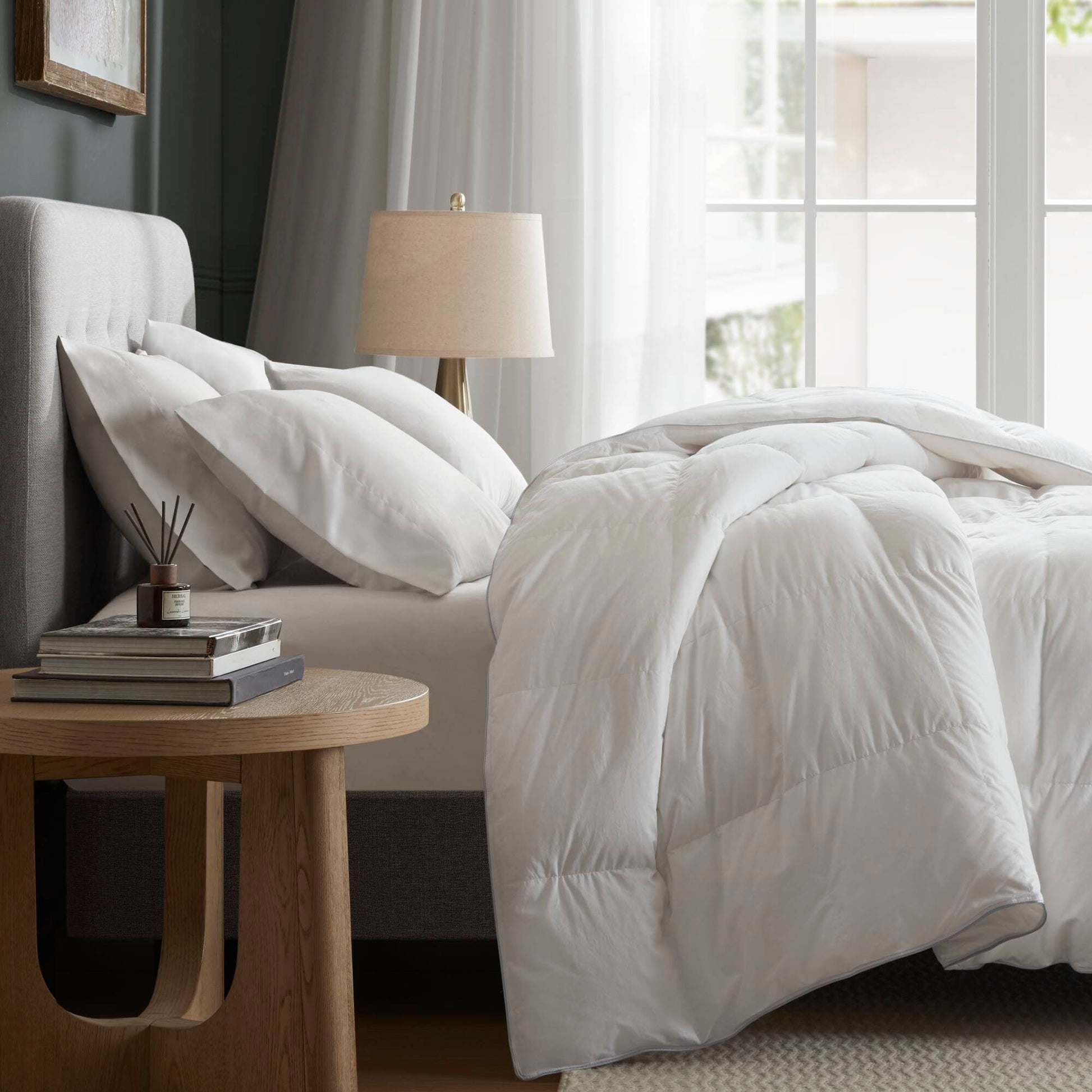 King/California King 100% Shell Comforter - White
