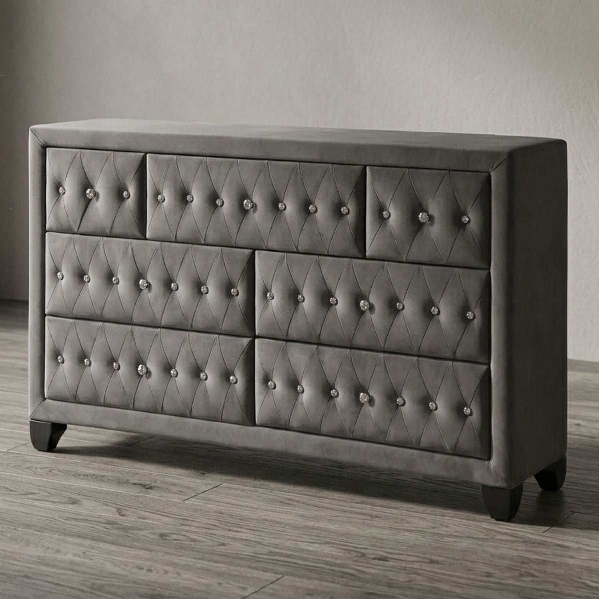 Sophia - 7 Drawer Dresser - Gray