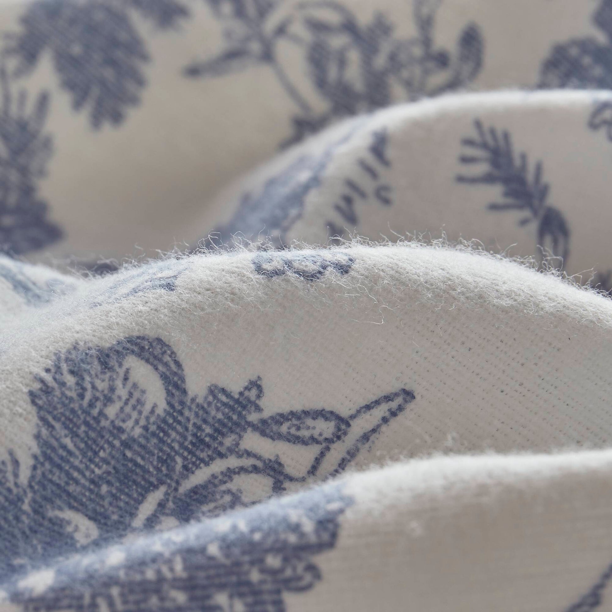 Cozy Cotton Flannel - Full Printed Sheet Set - Toile Pine Trees