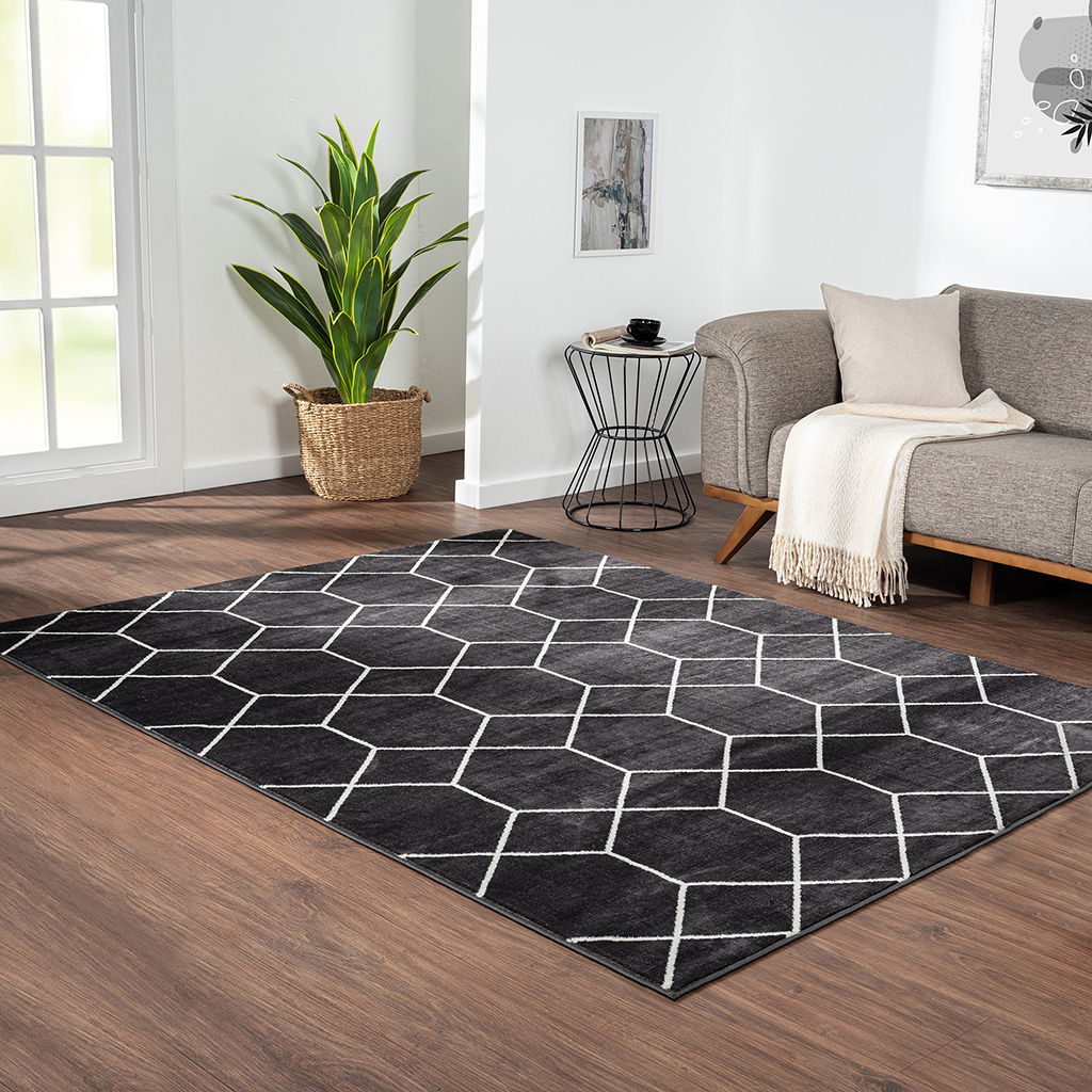 Averie - 8' x 10' Trellis Geometric Woven Area Rug - Black / Cream
