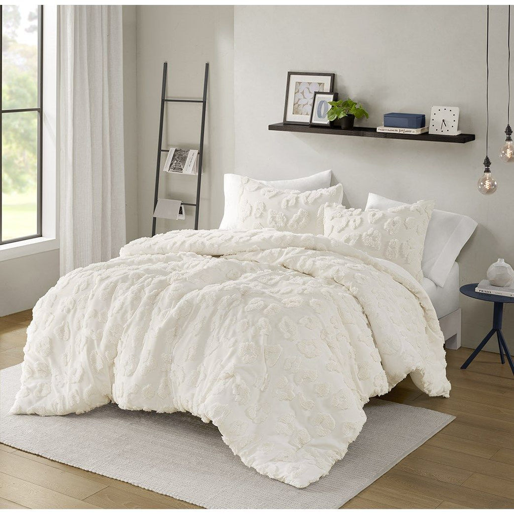 Larissa - 3 Piece Full/Queen Animal Comforter Set - Off-White
