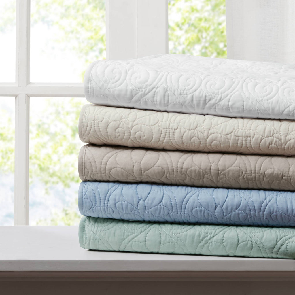 Quebec - Oversized Quilted Throw - White