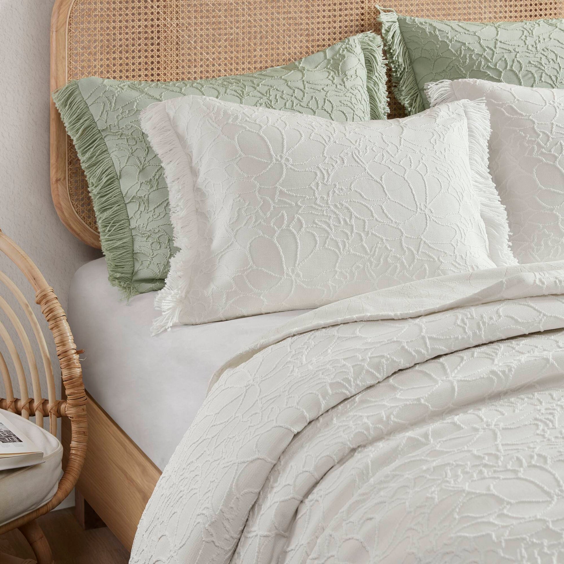 Willow - 3 Piece Queen Bedspread Set - White