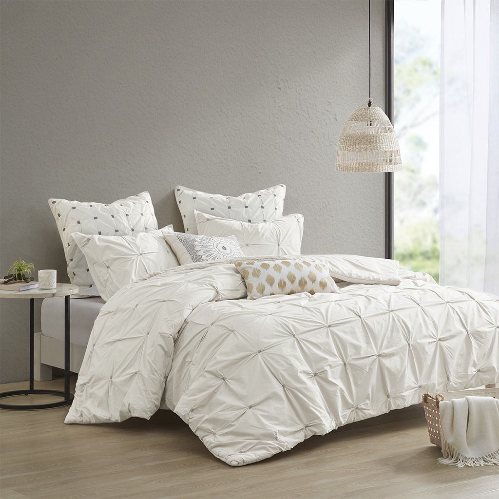Masie - 3 Piece Elastic Embroidered Comforter Set - White