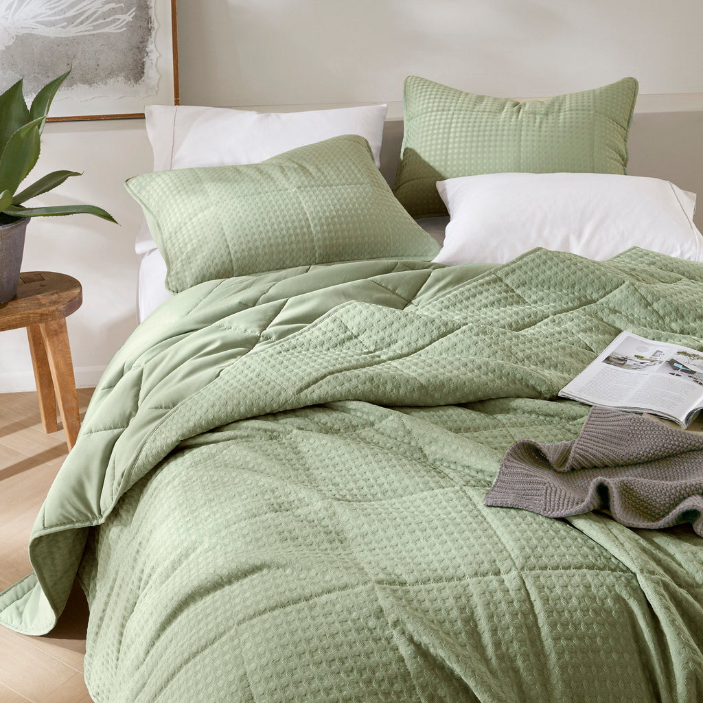 Mina - Full/Queen Waffle Weave Textured Quilt Set - Green