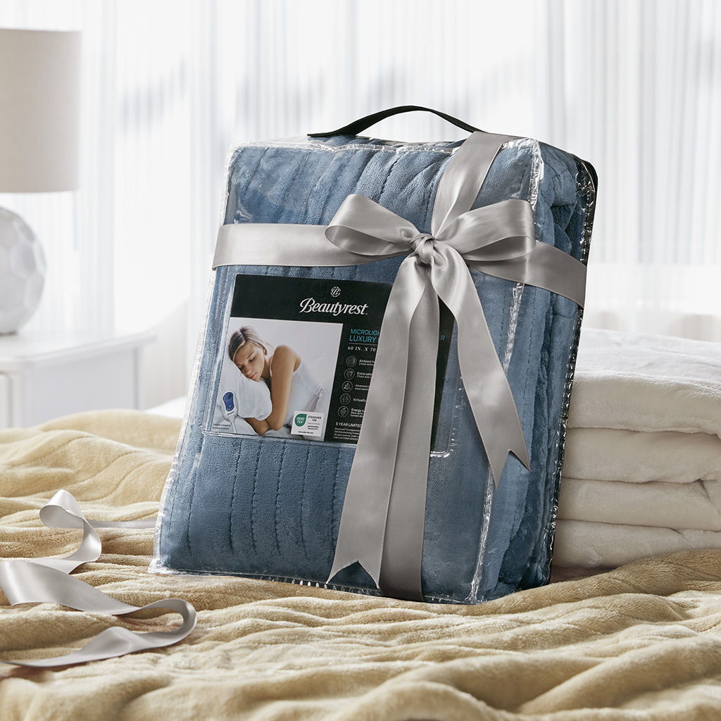 Heated Microlight to Berber - Throw - Indigo