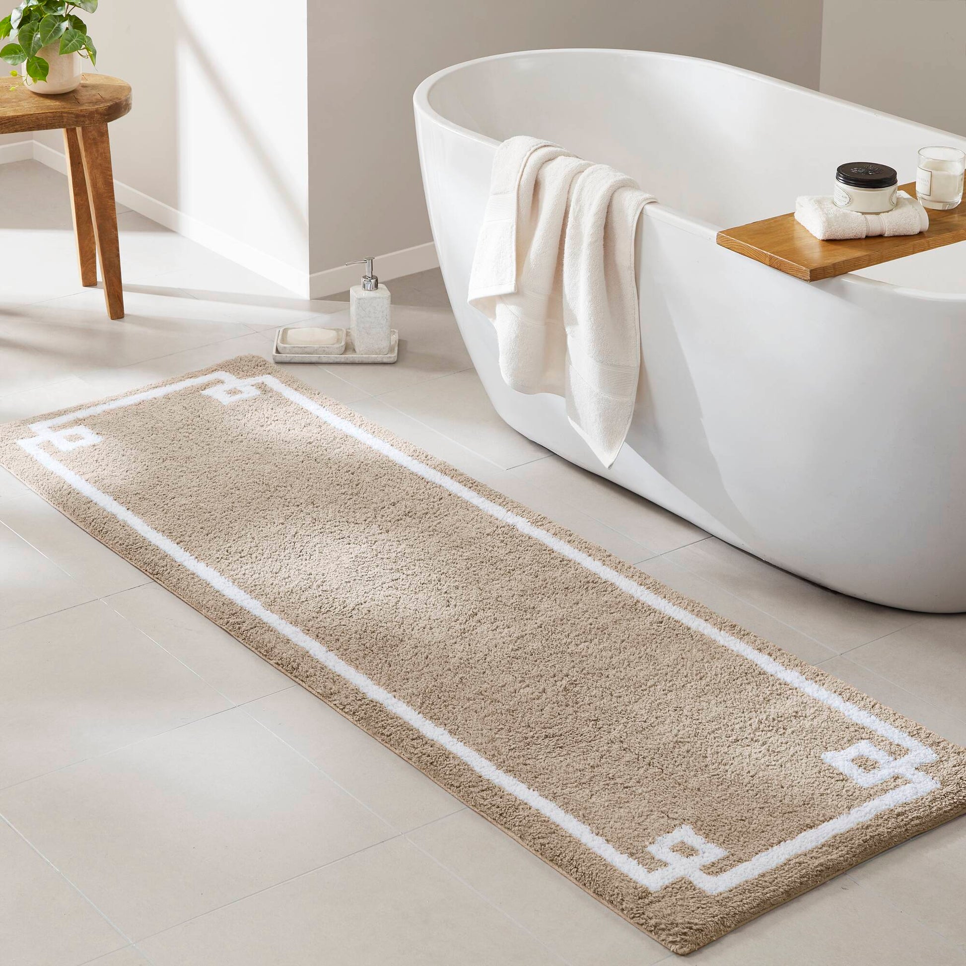 Evan - 20" x 30" Tufted Bath Rug - Taupe
