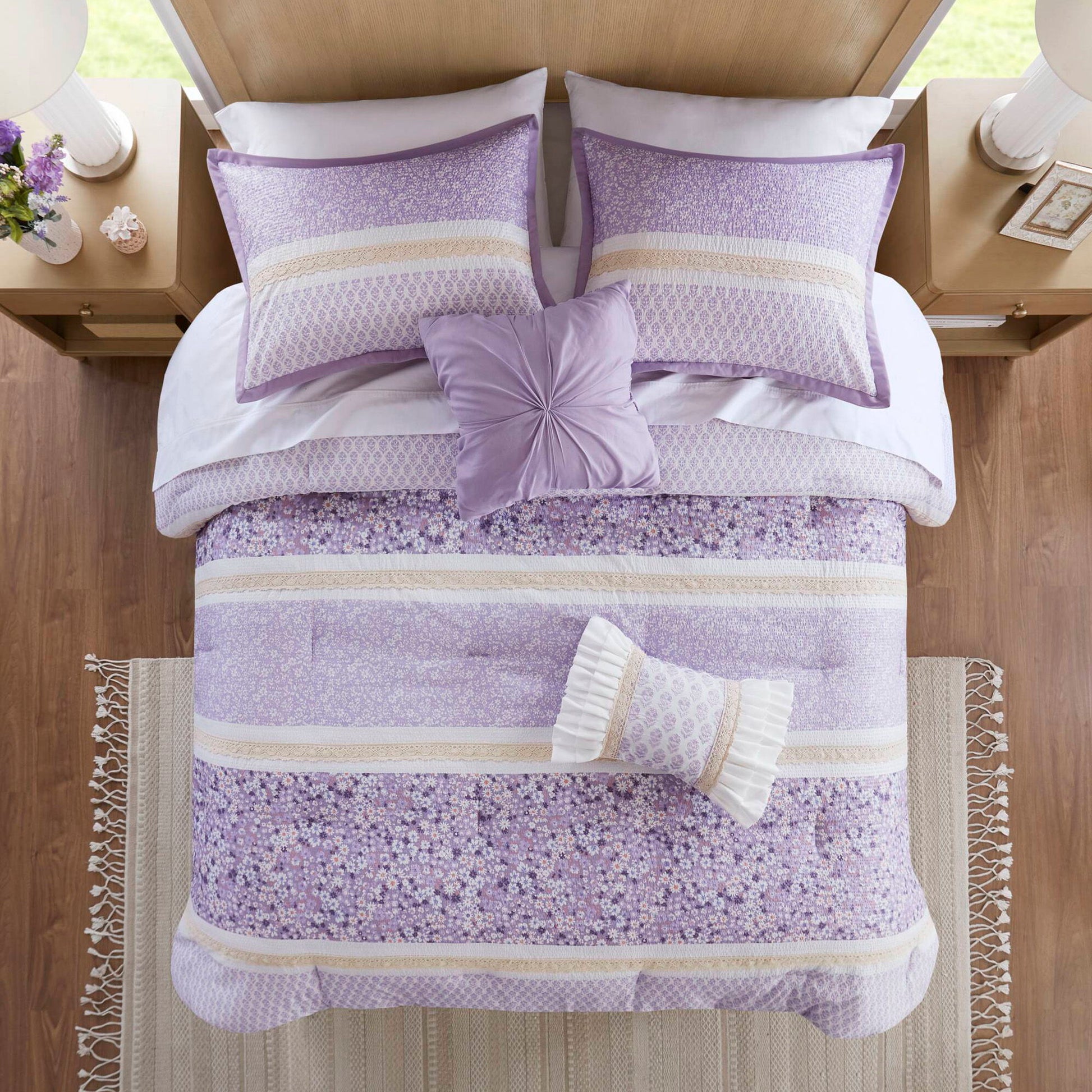 Caralie - 5 Piece Seersucker Comforter Set With Throw Pillows - Purple