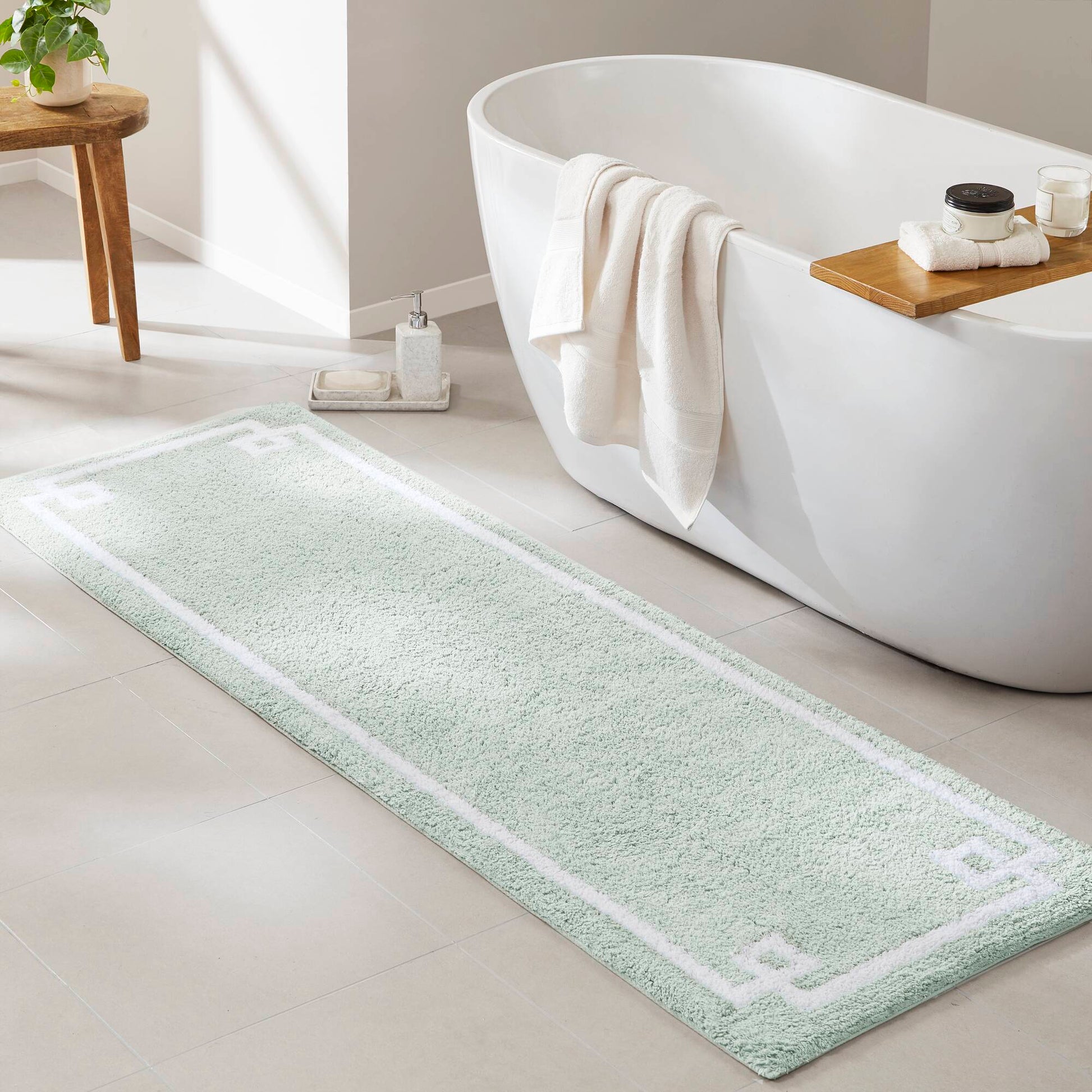 Evan - 24" x 40" Tufted Bath Rug - Seafoam