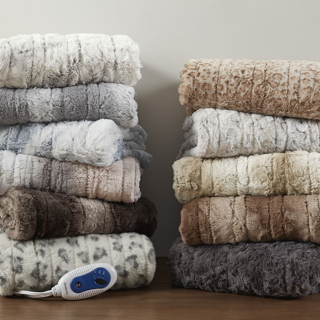 Zuri - Oversized Faux Fur Heated Throw - Gray Leopard