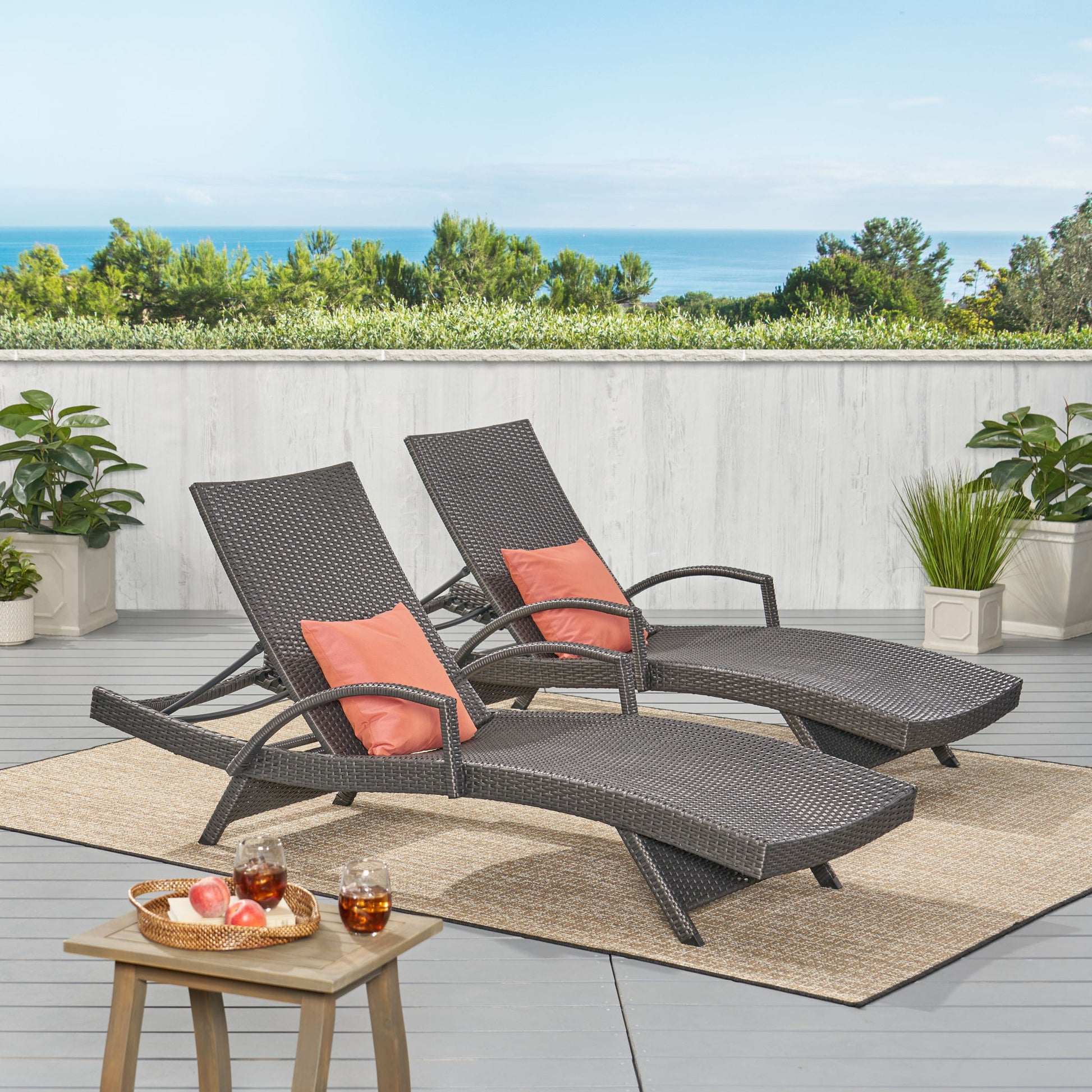 Salem - Contemporary Wicker Chaise Lounge With Arm, Weather Resistant