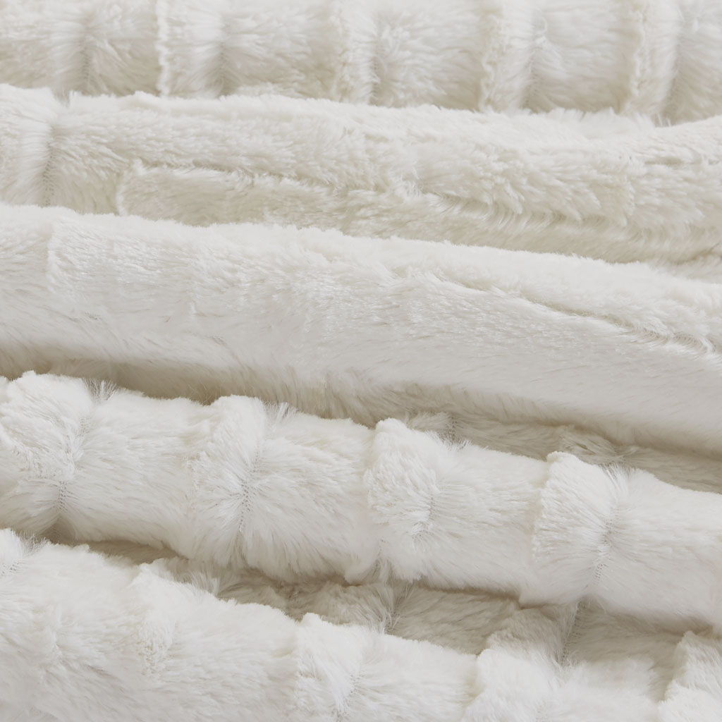 Arctic - Twin Down Alternative Comforter Mini Set - Ivory
