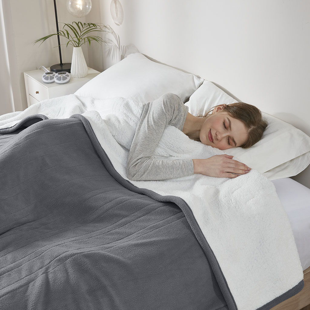 Fleece to Sherpa - King Comfort Heated Blanket - Dark Gray
