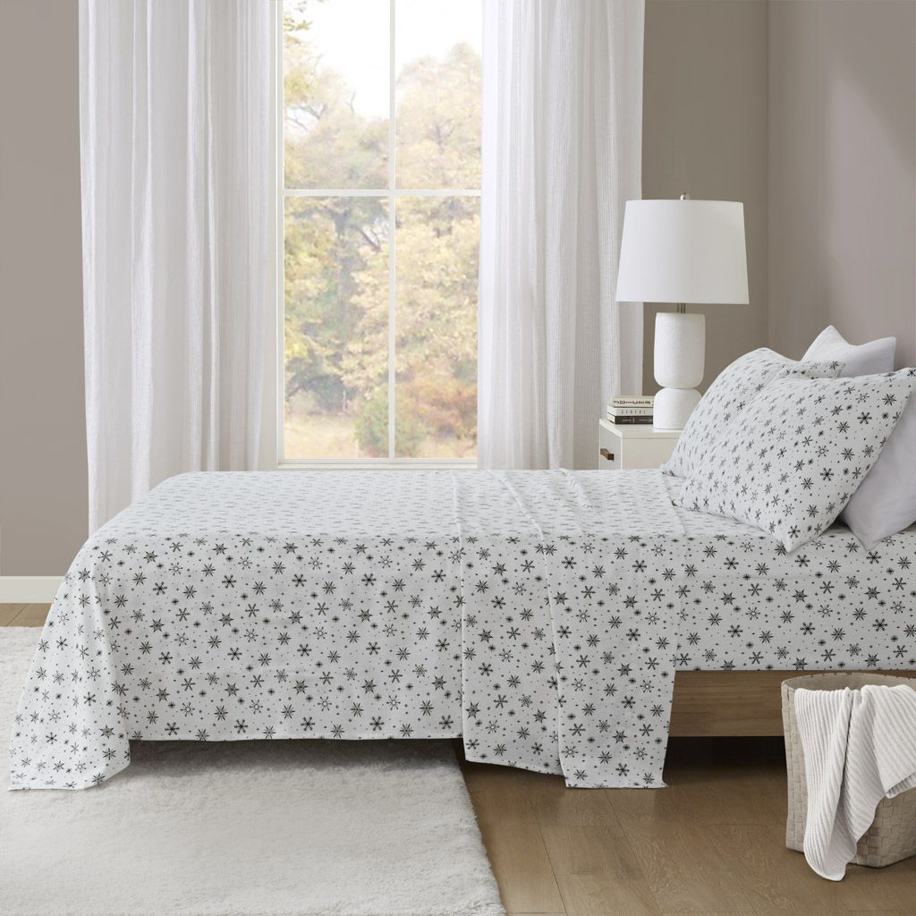 Oversized Flannel - 4 Piece Full Sheet Set - Black Snowflakes