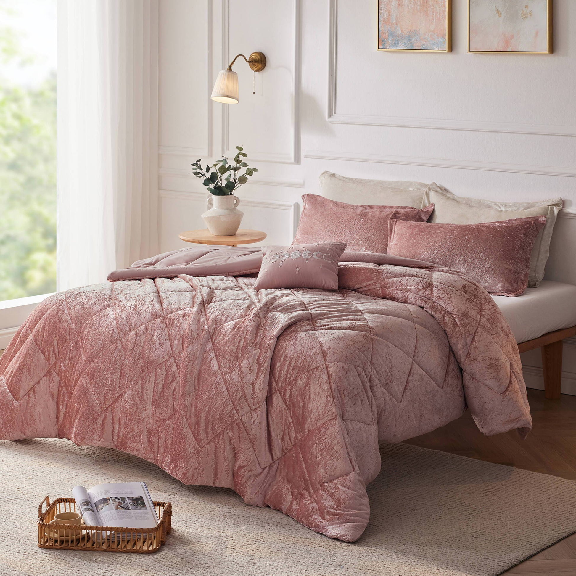 Felicia - King Comforter Set - Blush