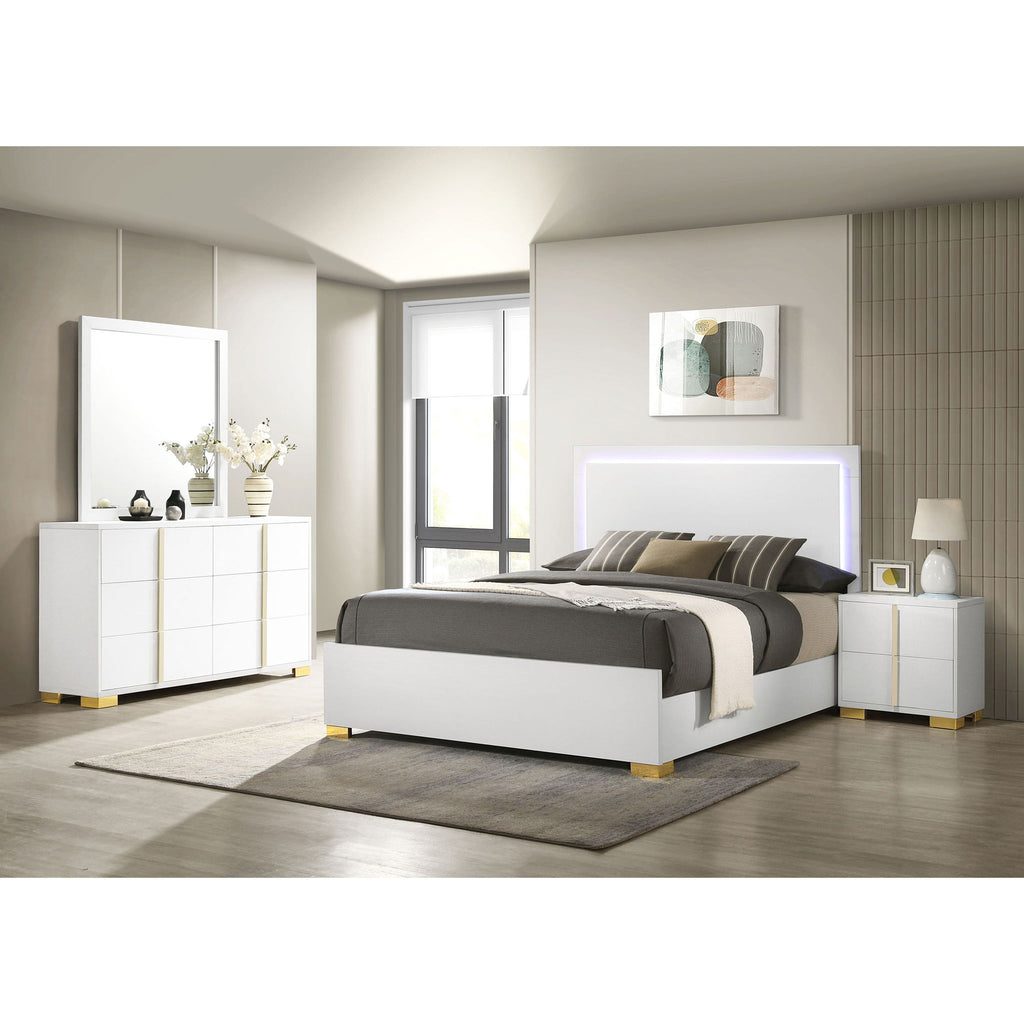 Bedroom Set With Accents