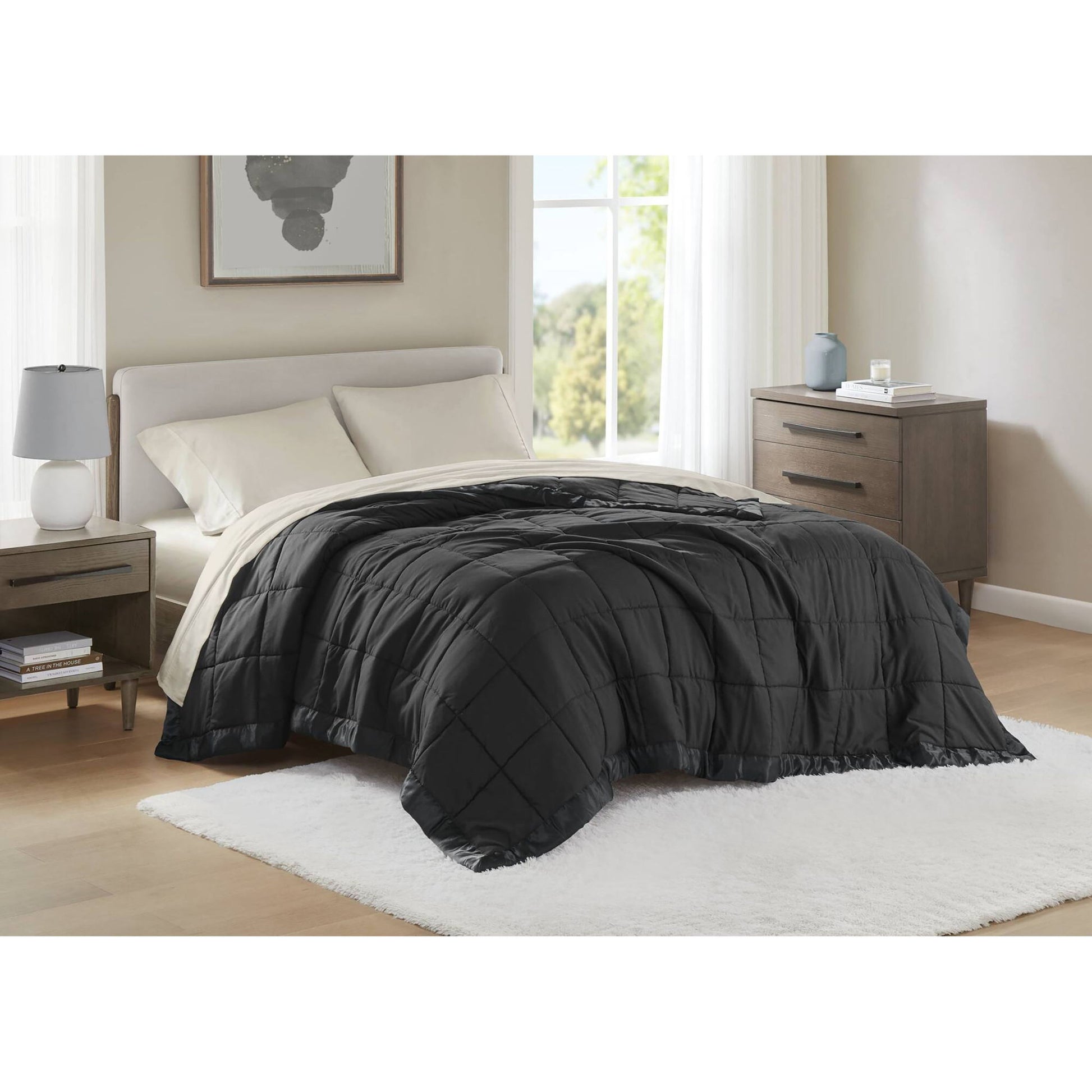 Windom - Full/Queen Lightweight Down Alternative Blanket With Satin Trim - Black