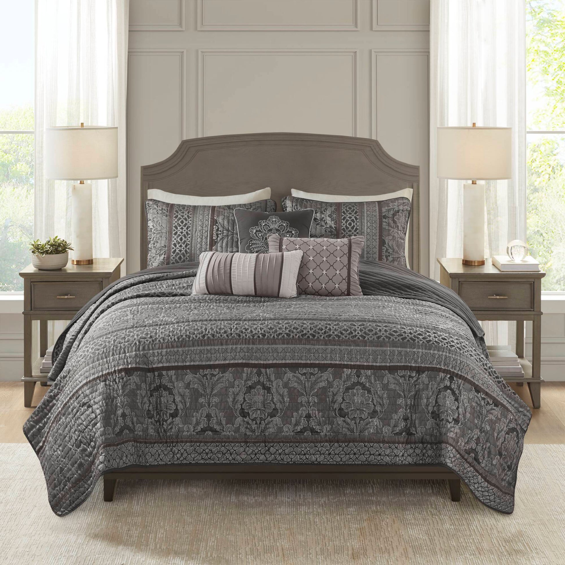 Bellagio - 6 Piece Full/Queen Quilt Set With Throw Pillows - Gray