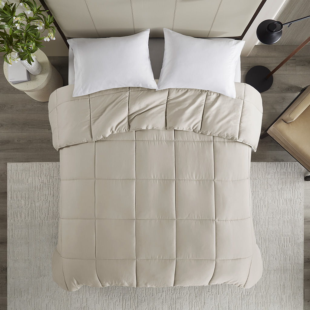 Winfield - 300 Thread Count Cotton Shell Luxury Down Alternative King Comforter - Tan