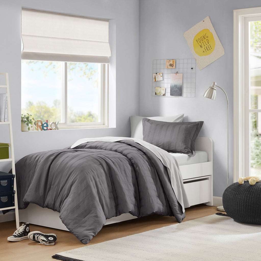 Logan - Twin/Twin Long Striped Comforter Set - Charcoal