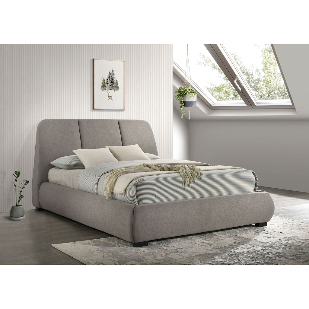 Modern Upholstered Platform Bed With Tufted Headboard