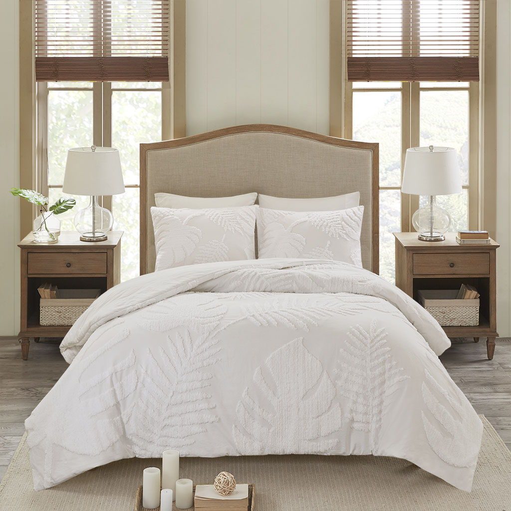 Bahari - King 3 Piece Tufted Palm Comforter Set - Off White