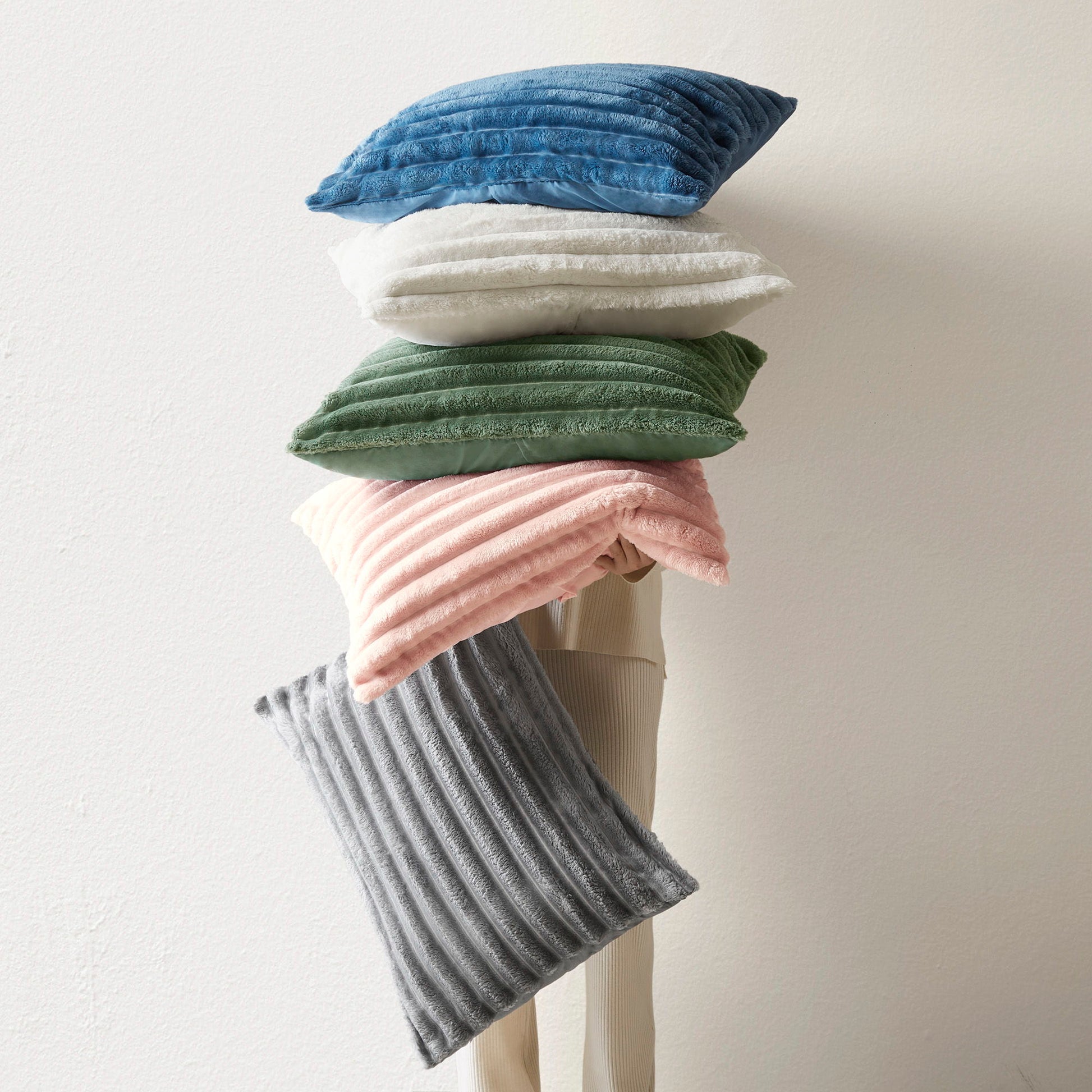 Avril - King/California King Fluffy Ribbed Plush Comforter Set - Blue