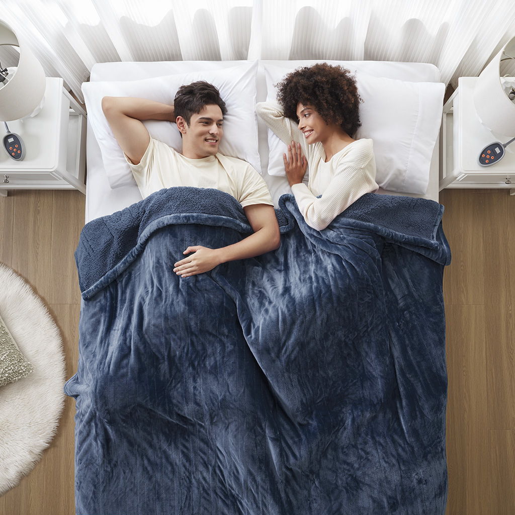 Heated Microlight to Berber - King Blanket - Indigo
