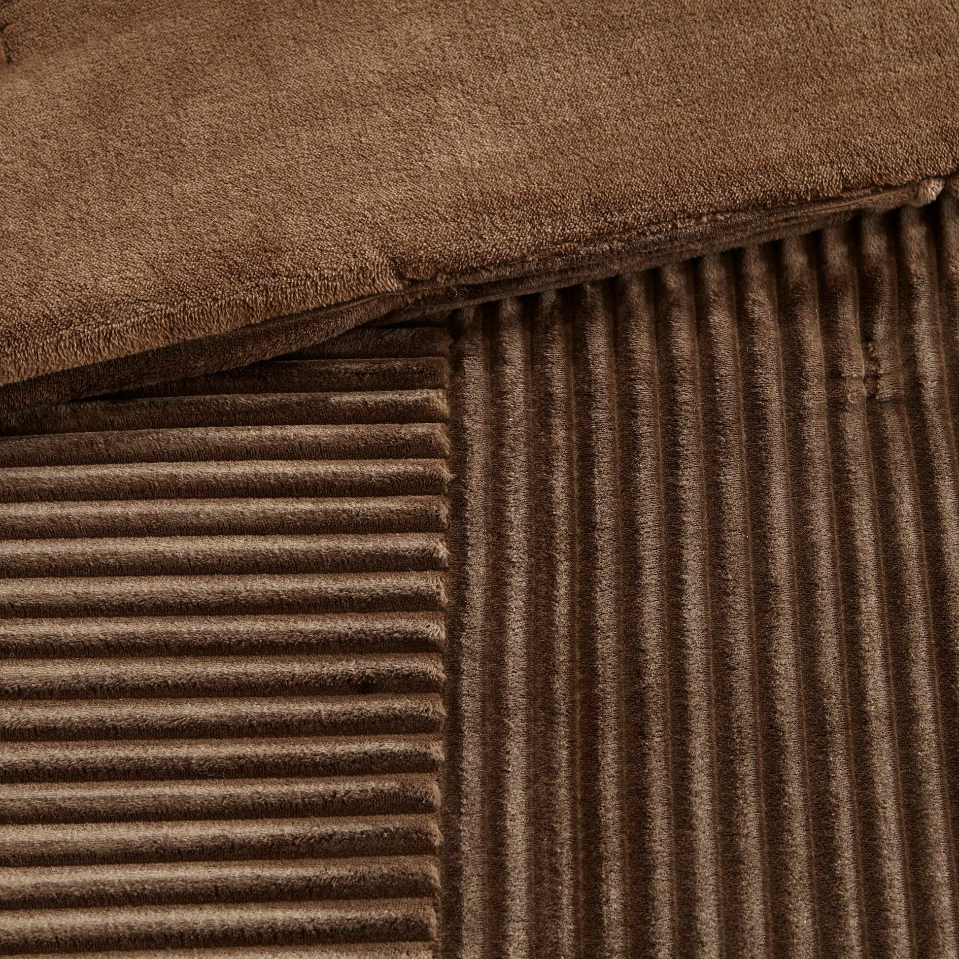 Parker - King Comforter Mini Set - Brown