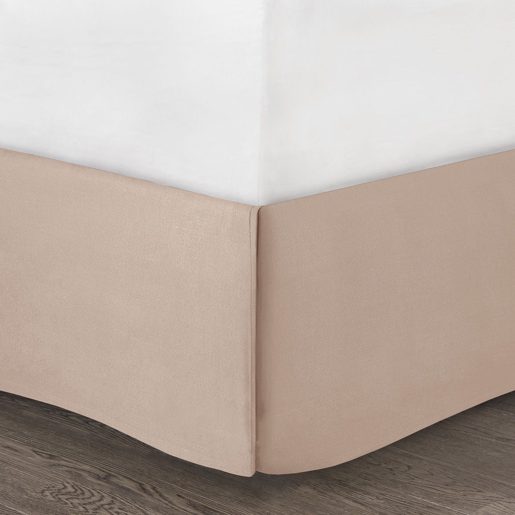 Maible - King Complete Comforter And Sheet Set - Blush / Gray