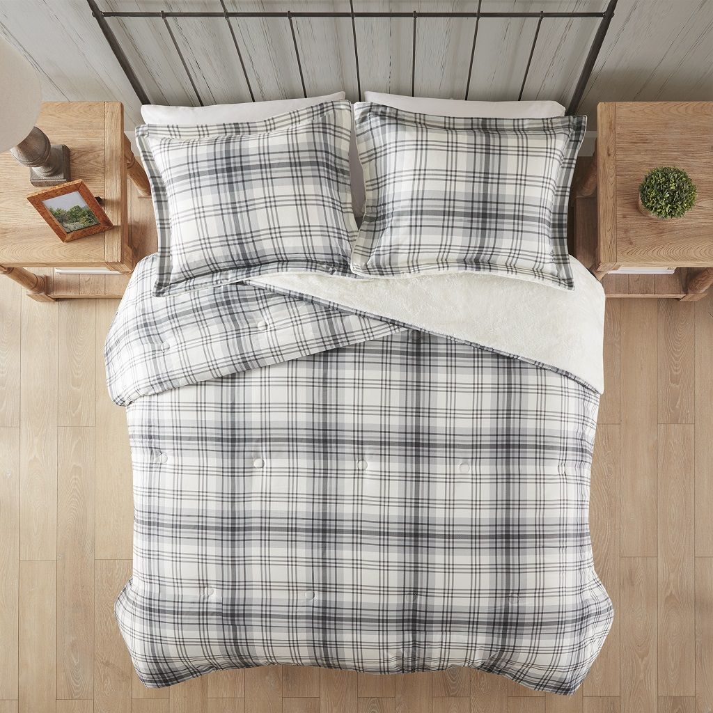 Bernston - Faux Wool to Faux Fur Down Alternative Queen Comforter Set - Gray Plaid