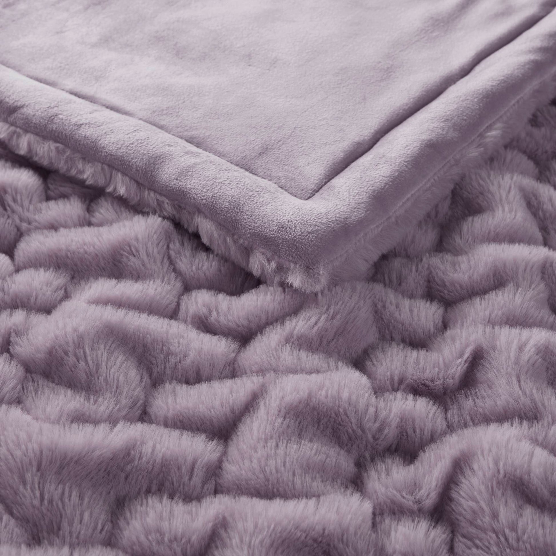 Ruched Fur - Ruched Throw - Lavender