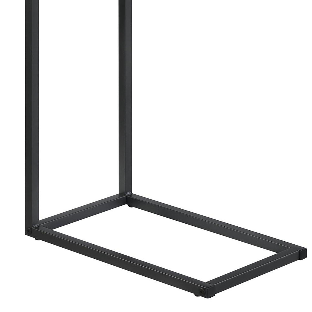 Stetsonia - C-Table With USB Charging Port