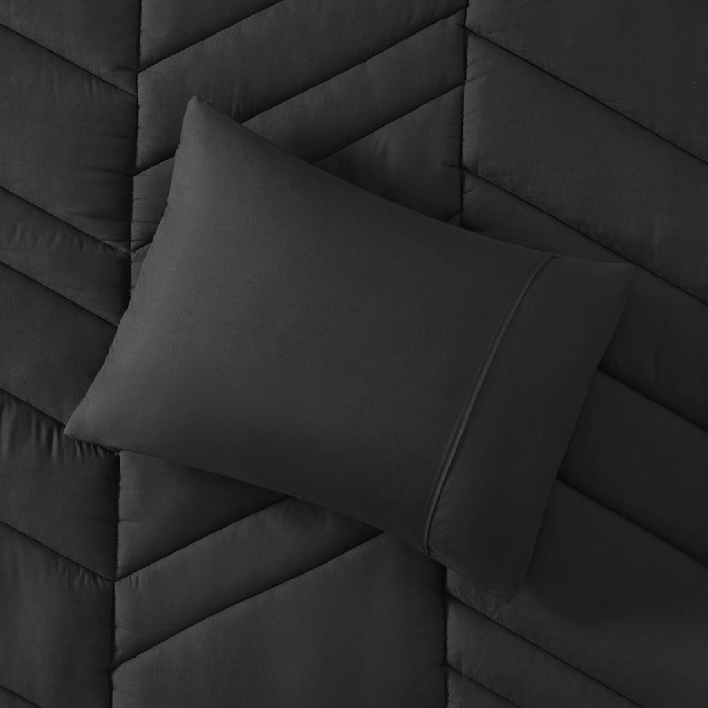 Remy - Quilted Chevron Twin Comforter Set - Black