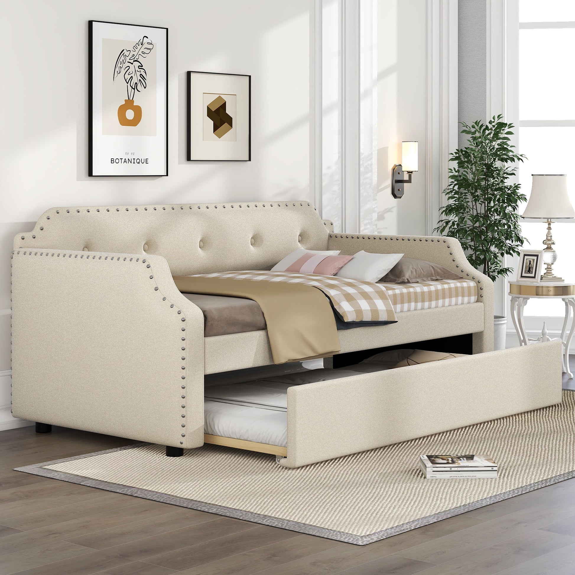 Upholstered Daybed With Trundle