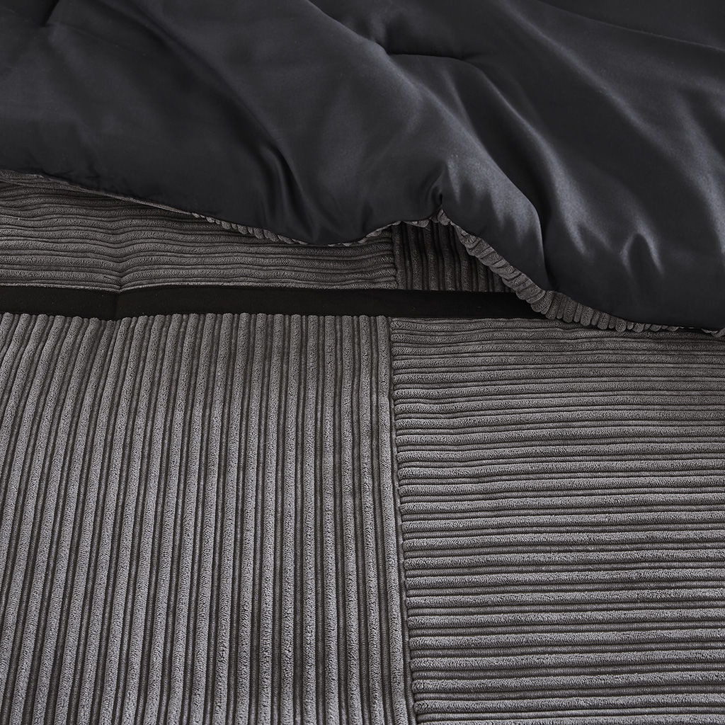 Dallas - 7 Piece California King Comforter Set - Gray