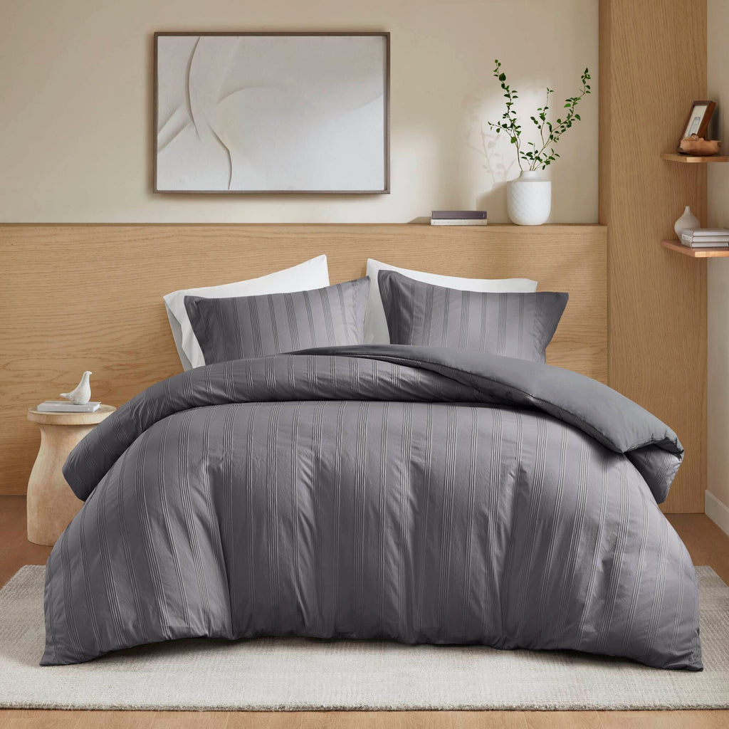 Logan - King Striped Duvet Set - Charcoal