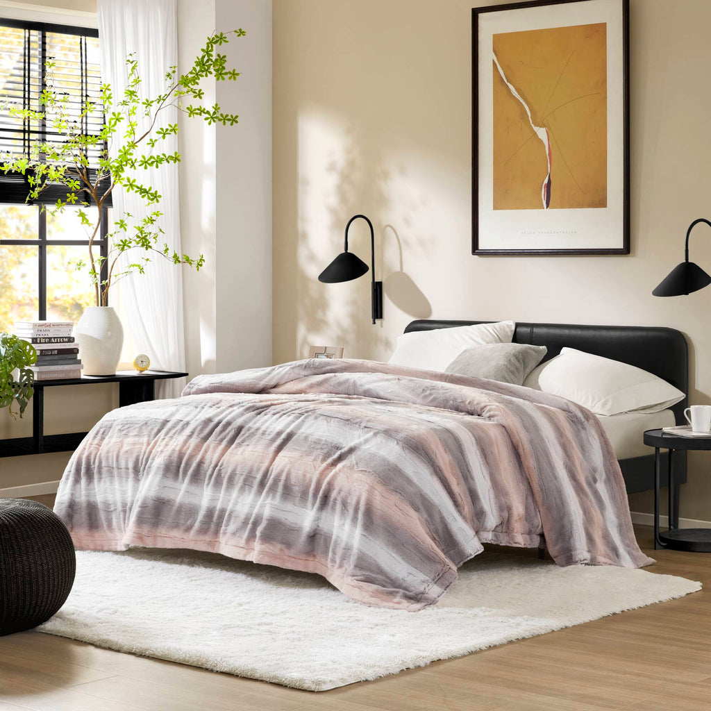 Zuri - 90" x 90" Blanket - Blush / Gray